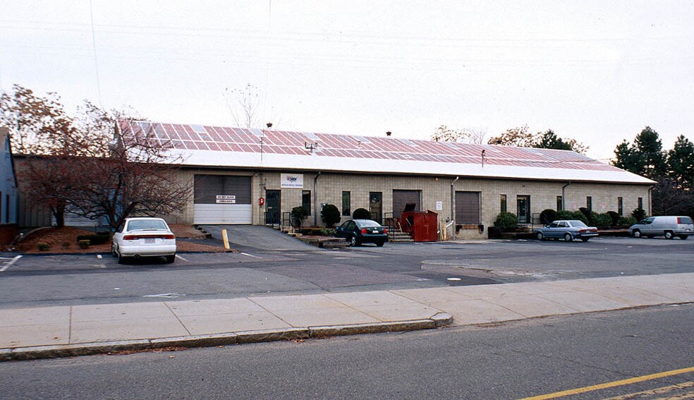 More Photos Of 298 Medford St, Malden Warehouse For Lease