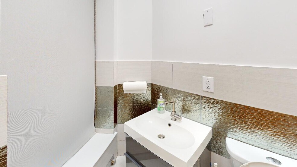 More Photos Of 1448 Bedford Ave, Brooklyn Apartments For Lease