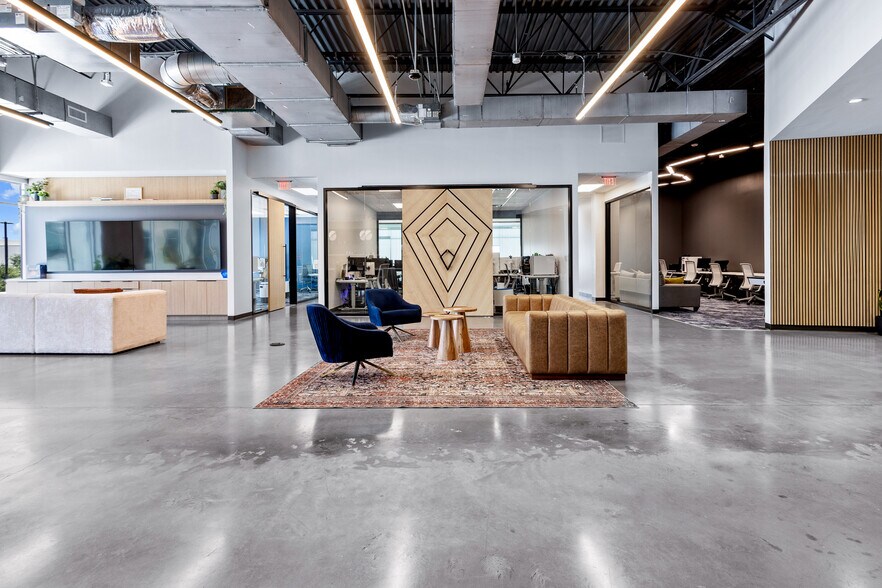 More Photos Of 8261 Belleview Dr, Plano Loft Creative Space For Lease