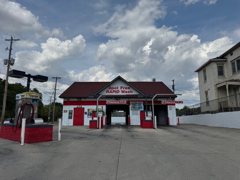 More Photos Of 1940 E Main St, Columbus Carwash For Sale