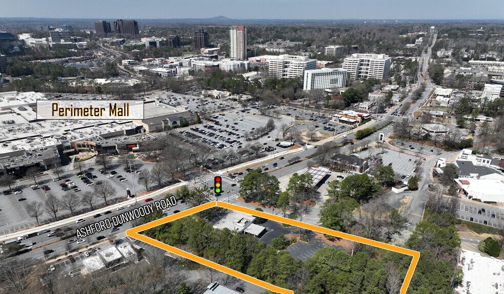 More Photos Of 84 Perimeter Ctr E, Atlanta General Retail For Sale
