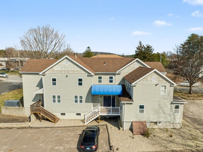 More Photos Of 155 Oak St, Glastonbury Medical For Sale