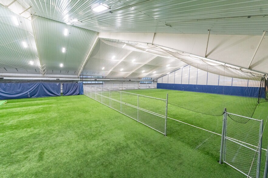 More Photos Of 1 Racquet Ln, Monroeville Sports And Entertainment For Lease
