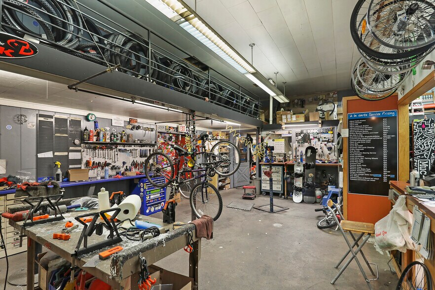 More Photos Of 2926 75th St, Kenosha Freestanding For Sale