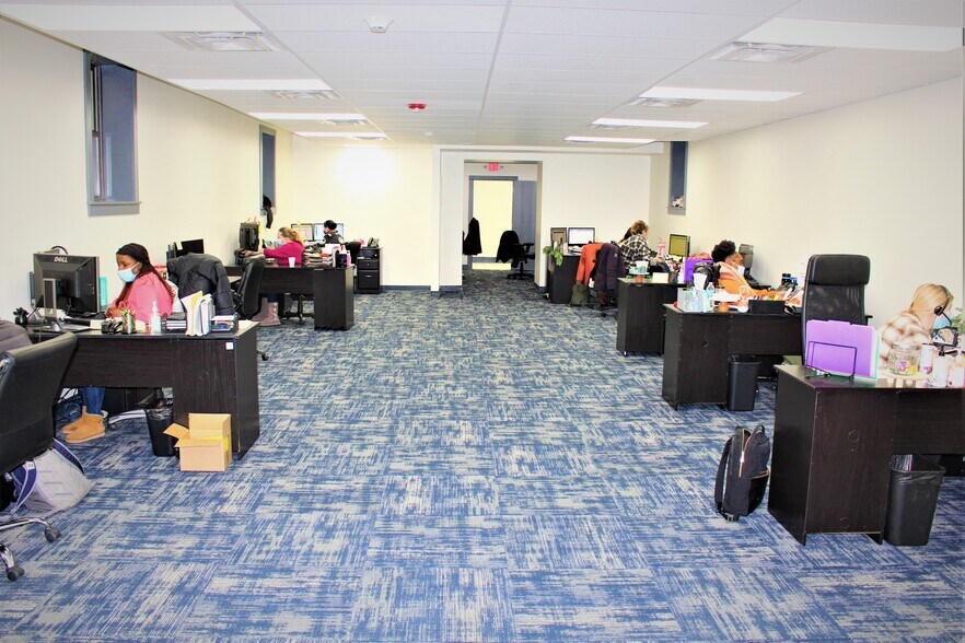 More Photos Of 901-907 West St, Pittsburgh Office Residential For Lease