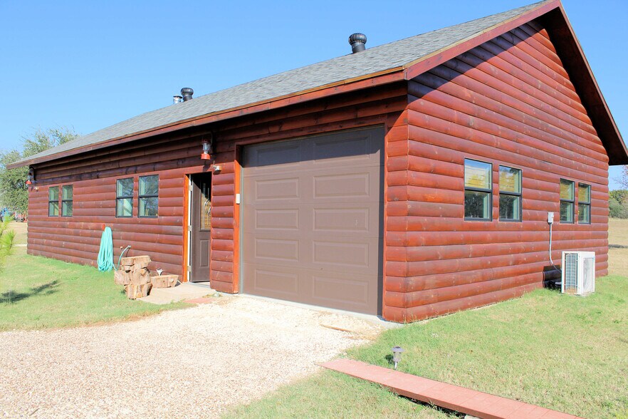 More Photos Of 501 FM 2960, Whitney Flex For Sale