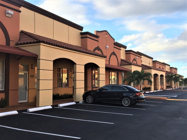 More Photos Of 5781-5797 NW 151st St, Miami Lakes Loft Creative Space For Sale