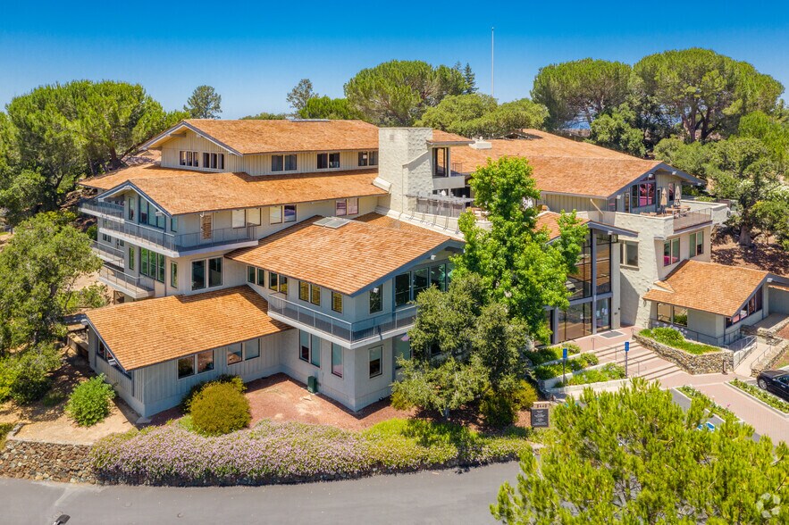 More Photos Of 2440 Sand Hill Rd, Menlo Park Office For Lease