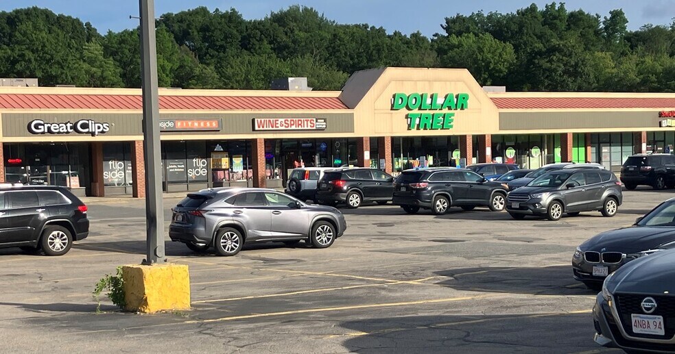 More Photos Of 643-703 Main St, Walpole Unknown For Lease