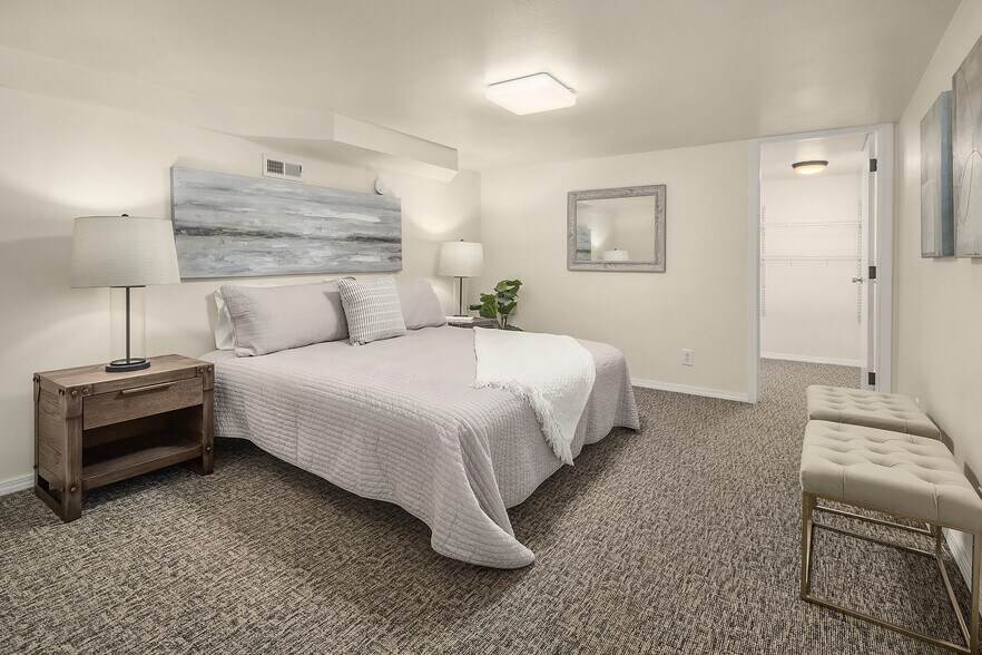 More Photos Of 5011 5th Ave NE, Seattle Apartments For Sale