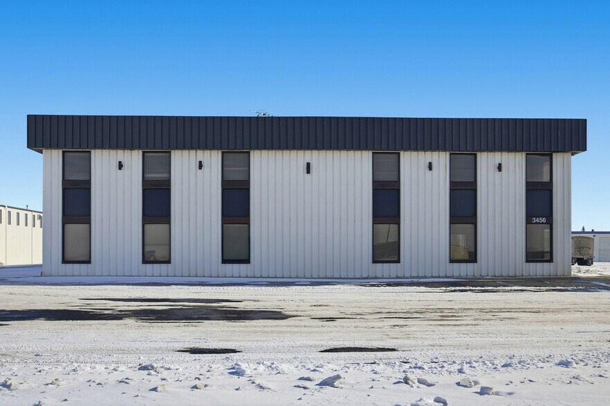 More Photos Of 3456 70th St S, Glyndon Industrial For Lease