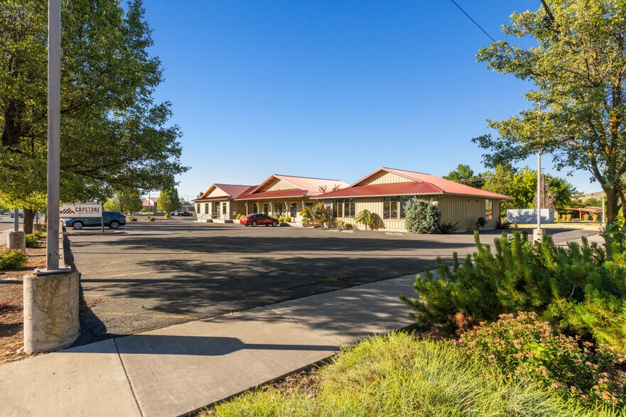 More Photos Of 422 S 5th St, Klamath Falls Office For Sale