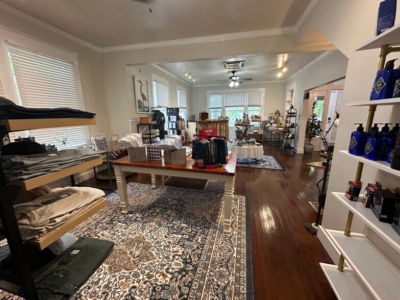 More Photos Of 1008 S Rock St, Georgetown Office Residential For Sale