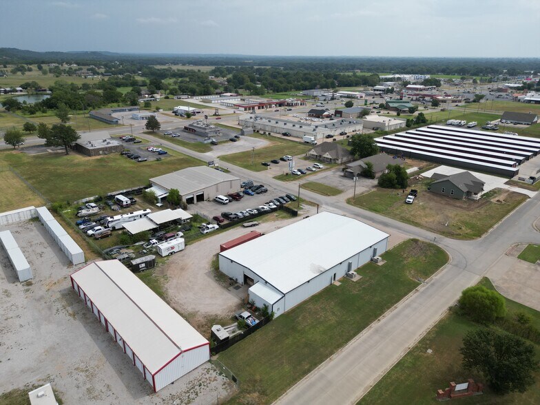 More Photos Of 204 S Hominy Ave, Skiatook Industrial For Sale