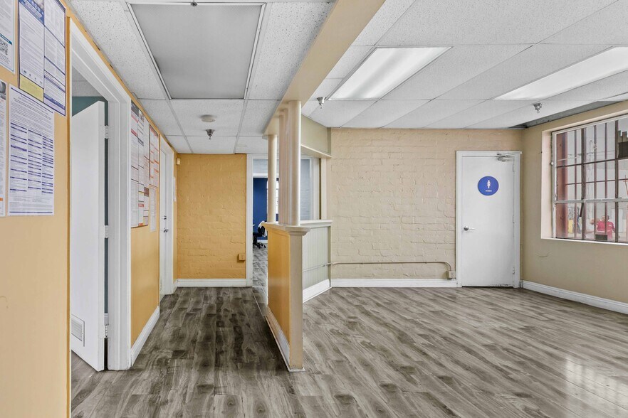 More Photos Of 3255 Saco St, Vernon Warehouse For Lease