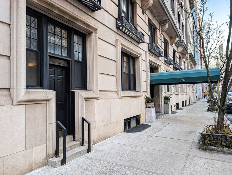 More Photos Of 875-877 Park Ave, New York Apartments For Sale