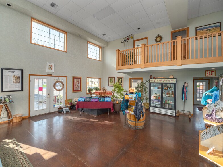 More Photos Of 345 1st St, Elkton Winery Vineyard For Sale