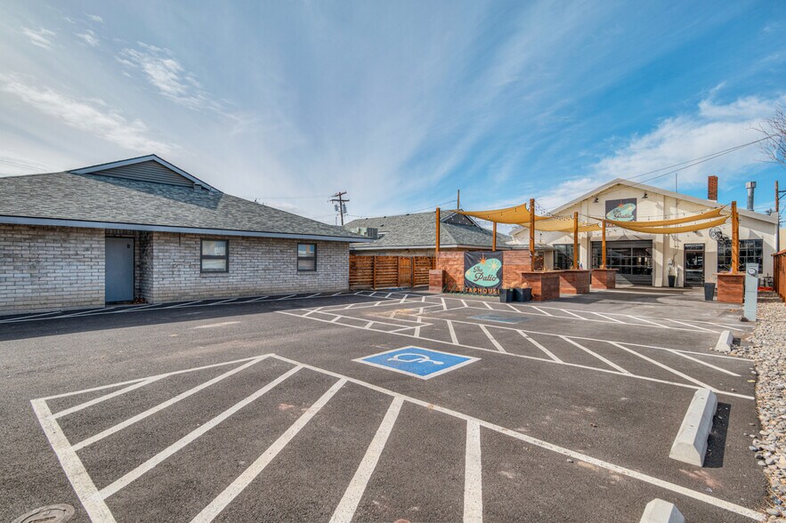 More Photos Of 420 N Main St, Prineville Restaurant For Lease