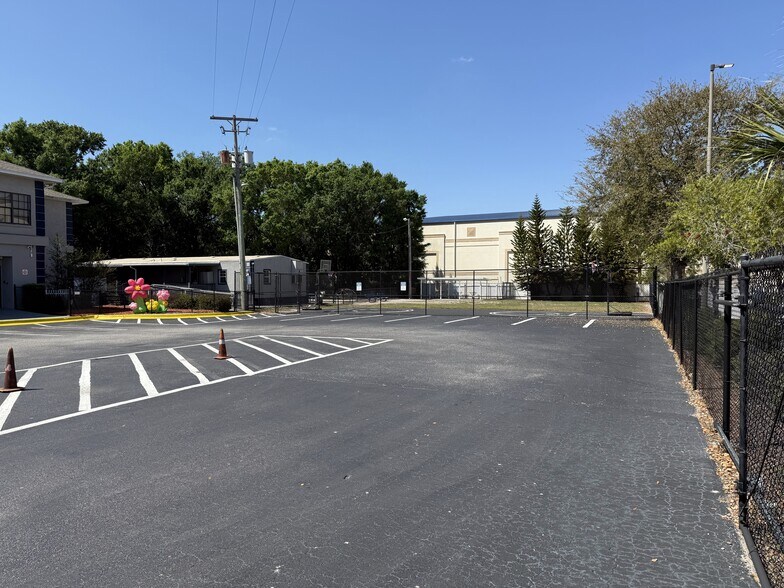 More Photos Of 1511 S US Highway 301, Tampa Office For Sale
