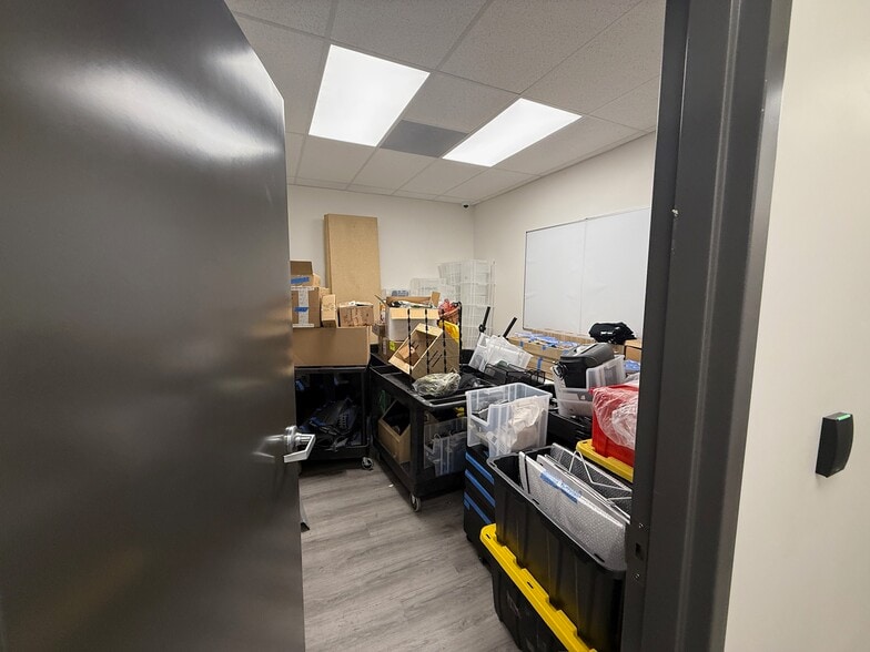 More Photos Of 2301 Newport Blvd, Costa Mesa Medical For Sale