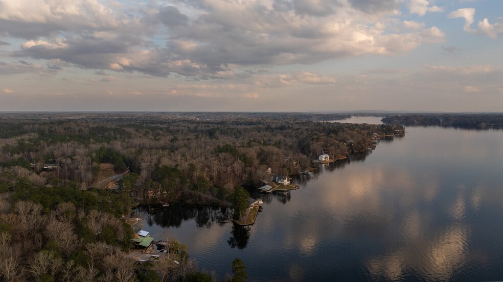 More Photos Of 402 Cliffside dr, Titus Land For Sale