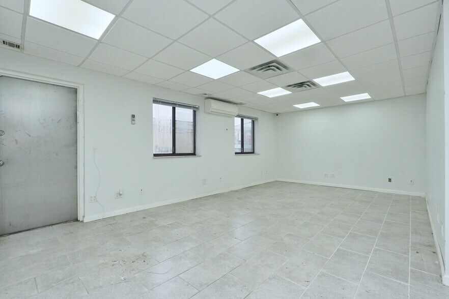 More Photos Of 2215 Hendrickson St, Brooklyn Medical For Sale