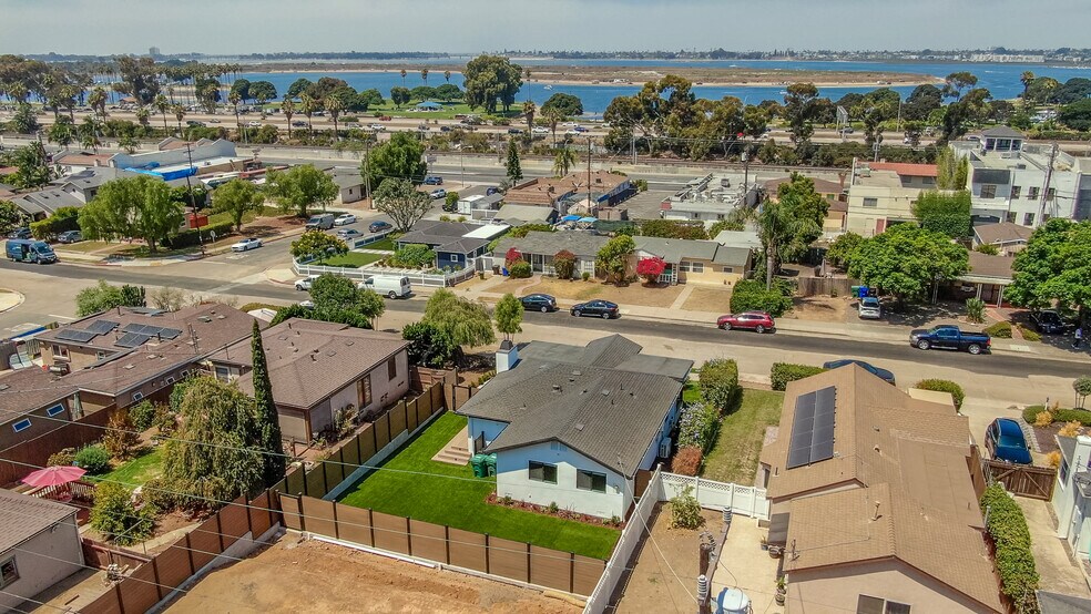 More Photos Of 2419 Chicago St, San Diego Apartments For Sale