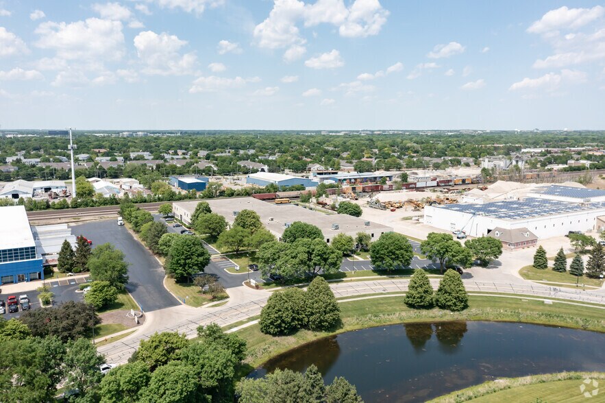 More Photos Of 1811 High Grove Ln, Naperville Office For Lease