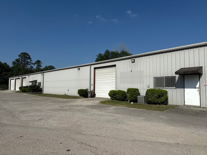 More Photos Of 18083 FM 1314 Rd, Conroe Warehouse For Lease