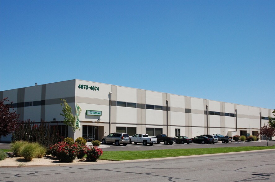 More Photos Of 4670-4674 Aircenter Cir, Reno Warehouse For Lease