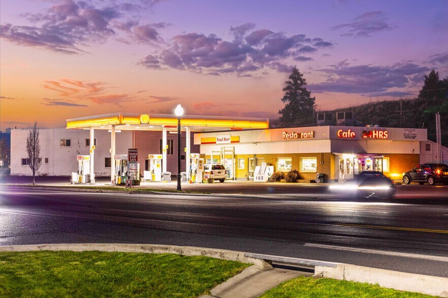 More Photos Of 992 SW Highway 97, Madras Service Station For Sale