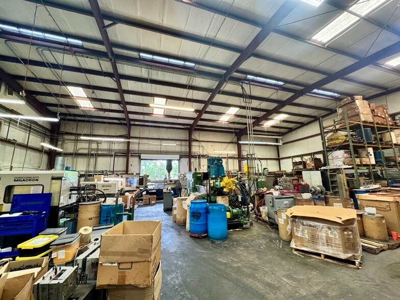 More Photos Of 565 Parque Dr, Ormond Beach Warehouse For Sale