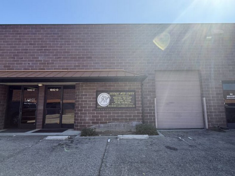 More Photos Of 1842 W 11th St, Upland Warehouse For Sale
