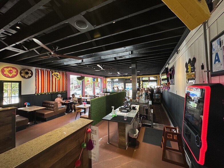 More Photos Of 2547 San Diego Ave, San Diego Restaurant For Lease