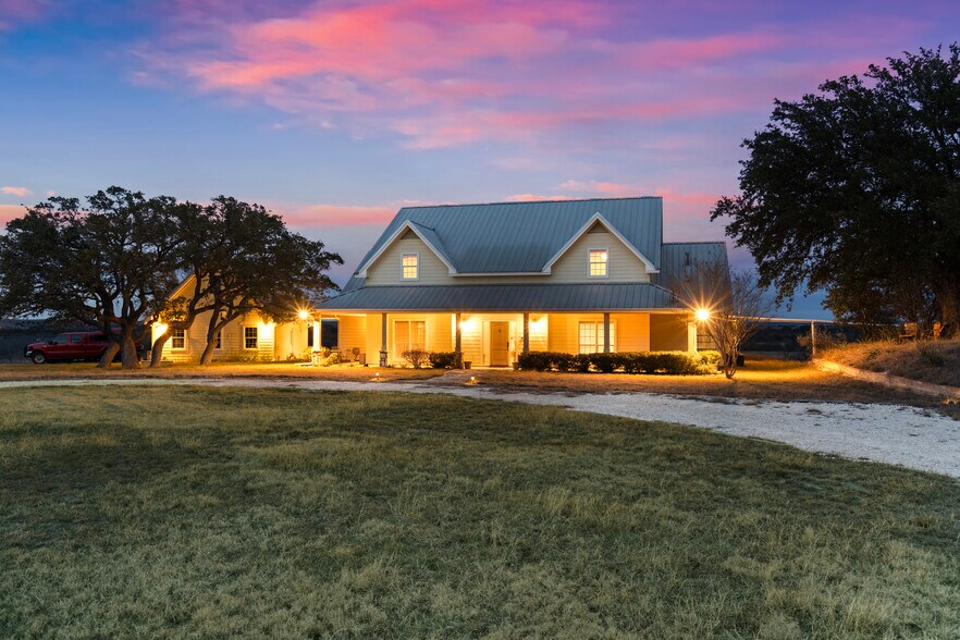 More Photos Of 1274 County Road 2806, Lampasas Land For Sale
