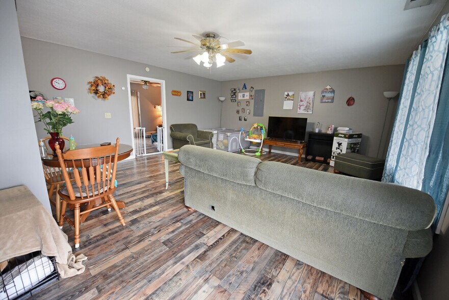 More Photos Of 10 Deer Crossing Trl, Blairsville Office For Lease