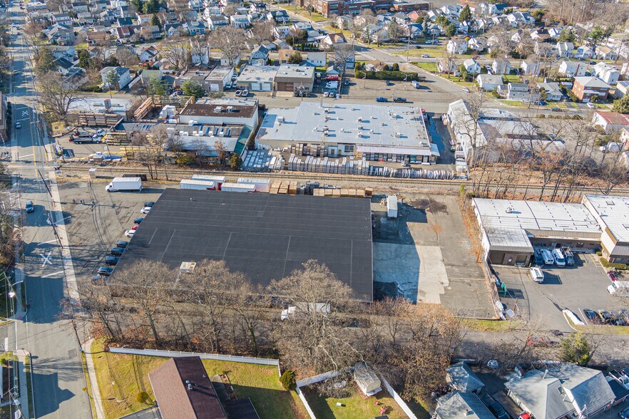 More Photos Of 185 Van Winkle Ave, Hawthorne Warehouse For Sale