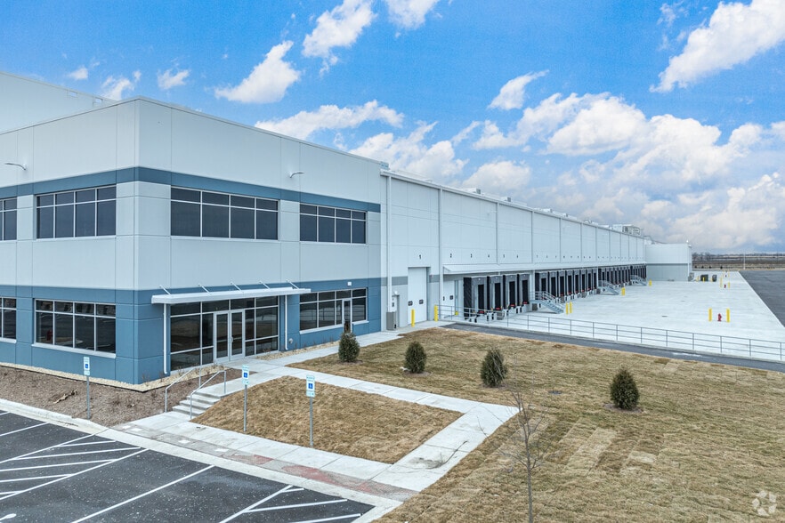 Primary Photo Of 25815 W 143rd St, Plainfield Refrigeration Cold Storage For Lease