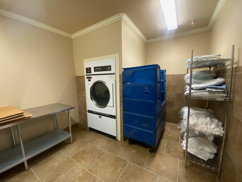 More Photos Of 104 Mbl Bank Dr, Minden Assisted Living For Lease