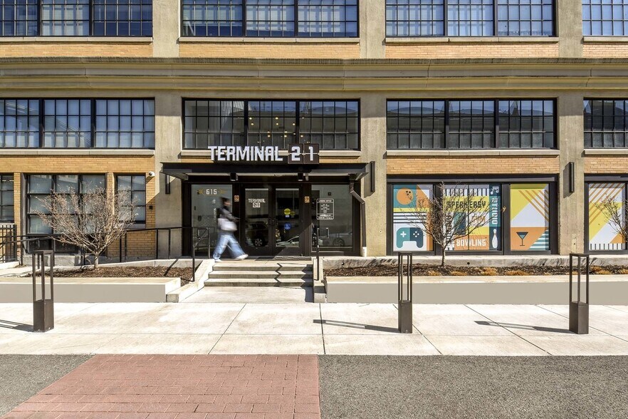 More Photos Of 615 First Ave, Pittsburgh Apartments For Lease