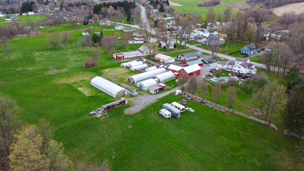 More Photos Of 2774 Oneida St, Sauquoit Specialty For Sale