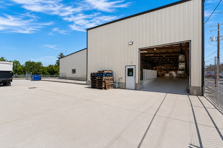 More Photos Of 402 Arthur St, Caldwell Warehouse For Lease