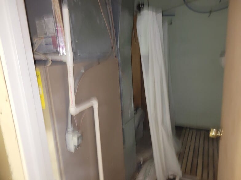 More Photos Of 755 E Hamilton Ave, Franklin Office For Sale