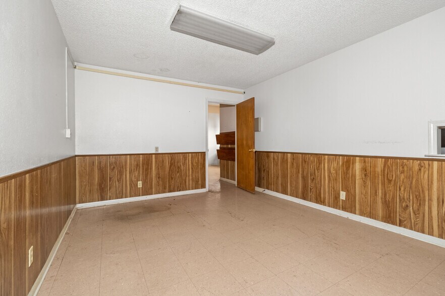 More Photos Of 2900 Trimmier Rd, Killeen Medical For Sale