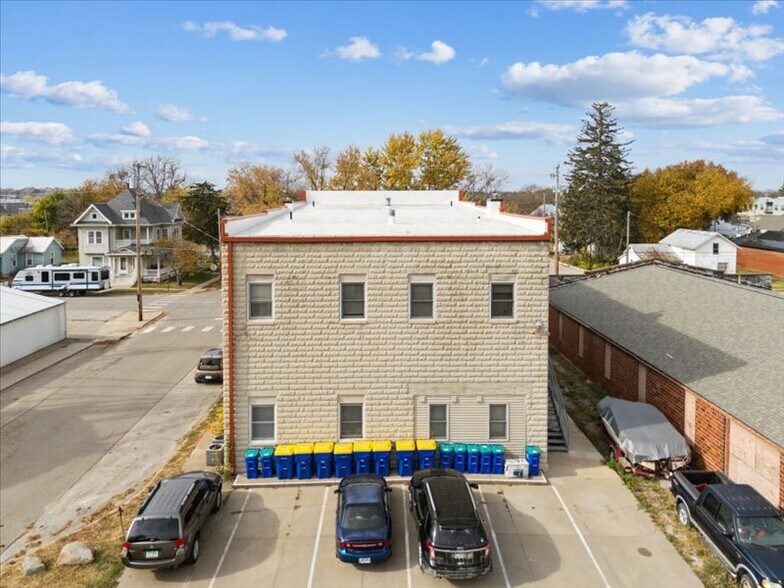 More Photos Of 230 S Dubuque St, Solon Multifamily For Sale