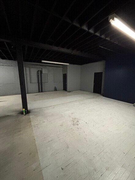 More Photos Of 1495 Keosauqua Way, Des Moines Service For Lease
