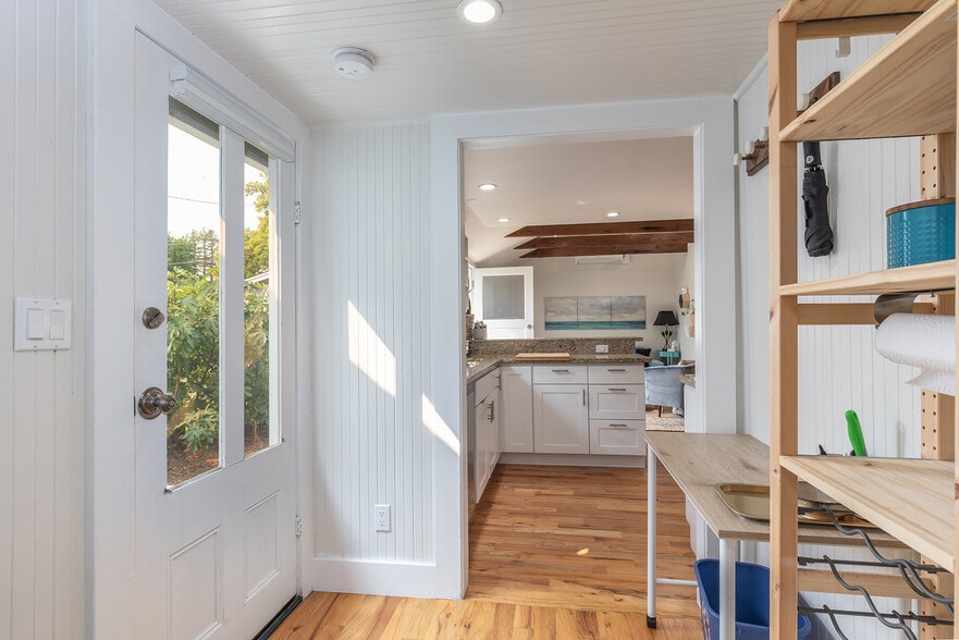 More Photos Of 1030 G St, Napa Apartments For Sale