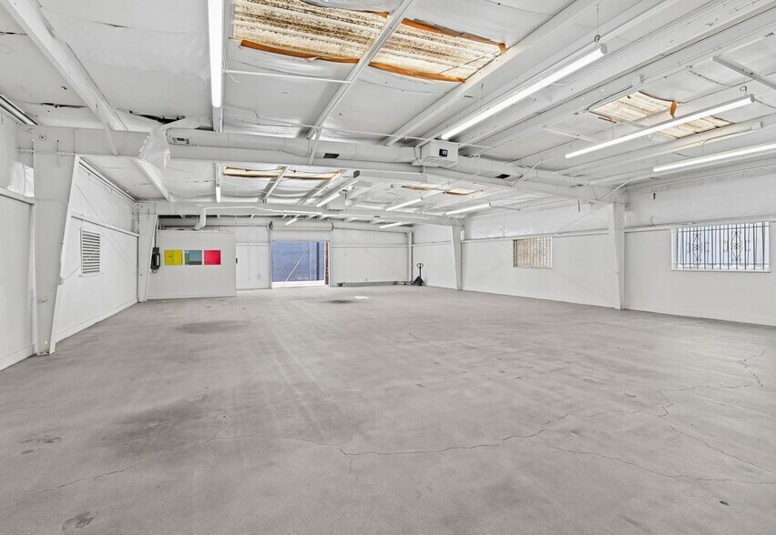 More Photos Of 850-858 Lillian Way, Los Angeles Warehouse For Lease