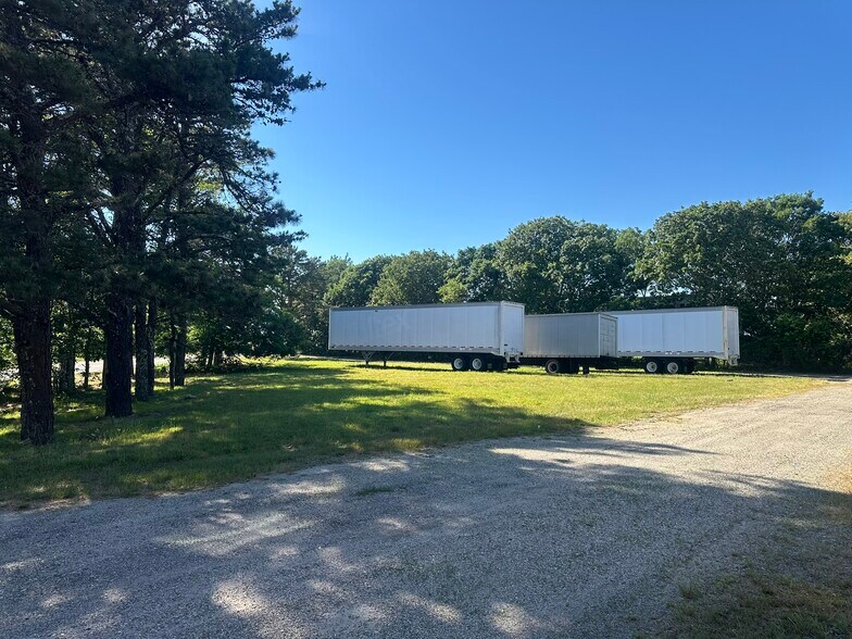 More Photos Of 22 A St, Edgartown Warehouse For Sale