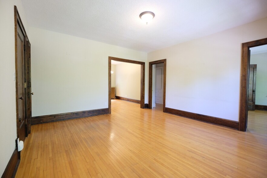 More Photos Of 107-115 Fairview Ave N, Saint Paul Apartments For Sale